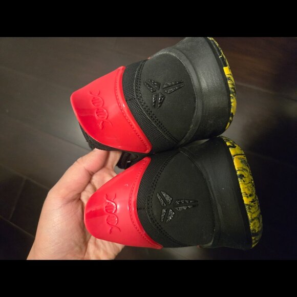KOBE Mamba Fury shoes size 10 like new - Picture 5 of 5